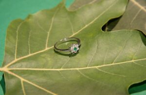 Custom Engagement Ring | Customization Tips & Inspiration