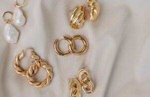 Discover Exquisite Gold Jewelry: Solid Gold, Gold Plate, & More Types