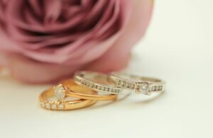 Stunning White Gold Diamond Fashion Rings