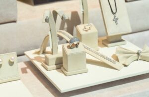 Top 10 Best Jewelry Stores in Salem: Discover Jewelry Shopping