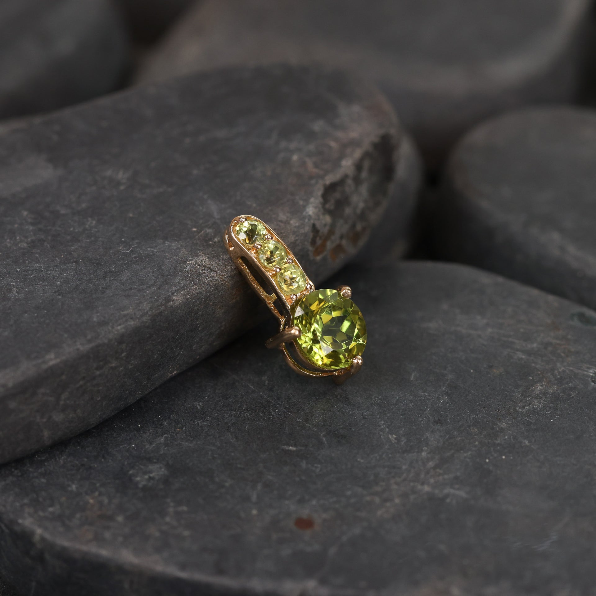 14 Karrat Yellow Gold Green Citrine Pendant