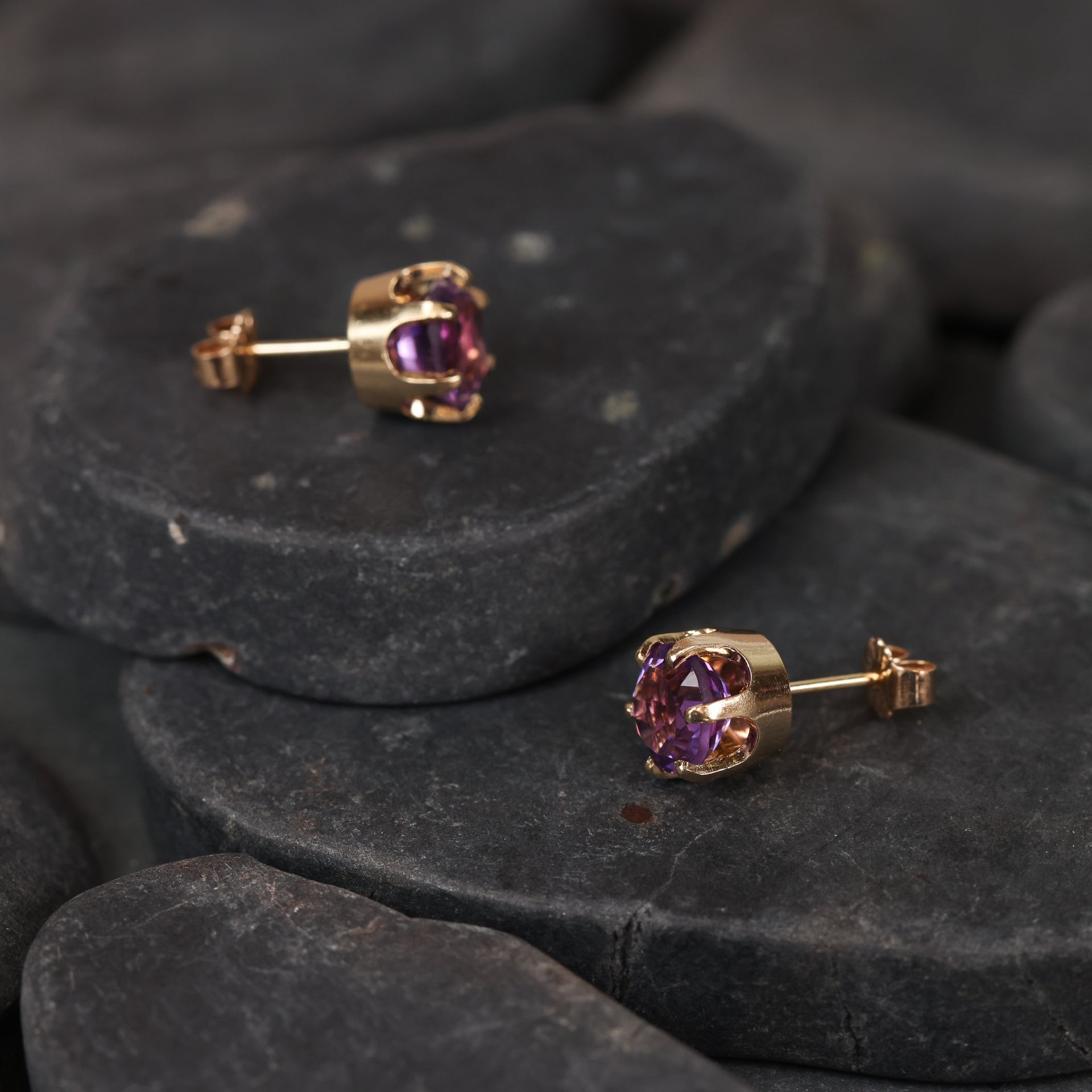 14 Karat Yellow Gold Amethyst Studs