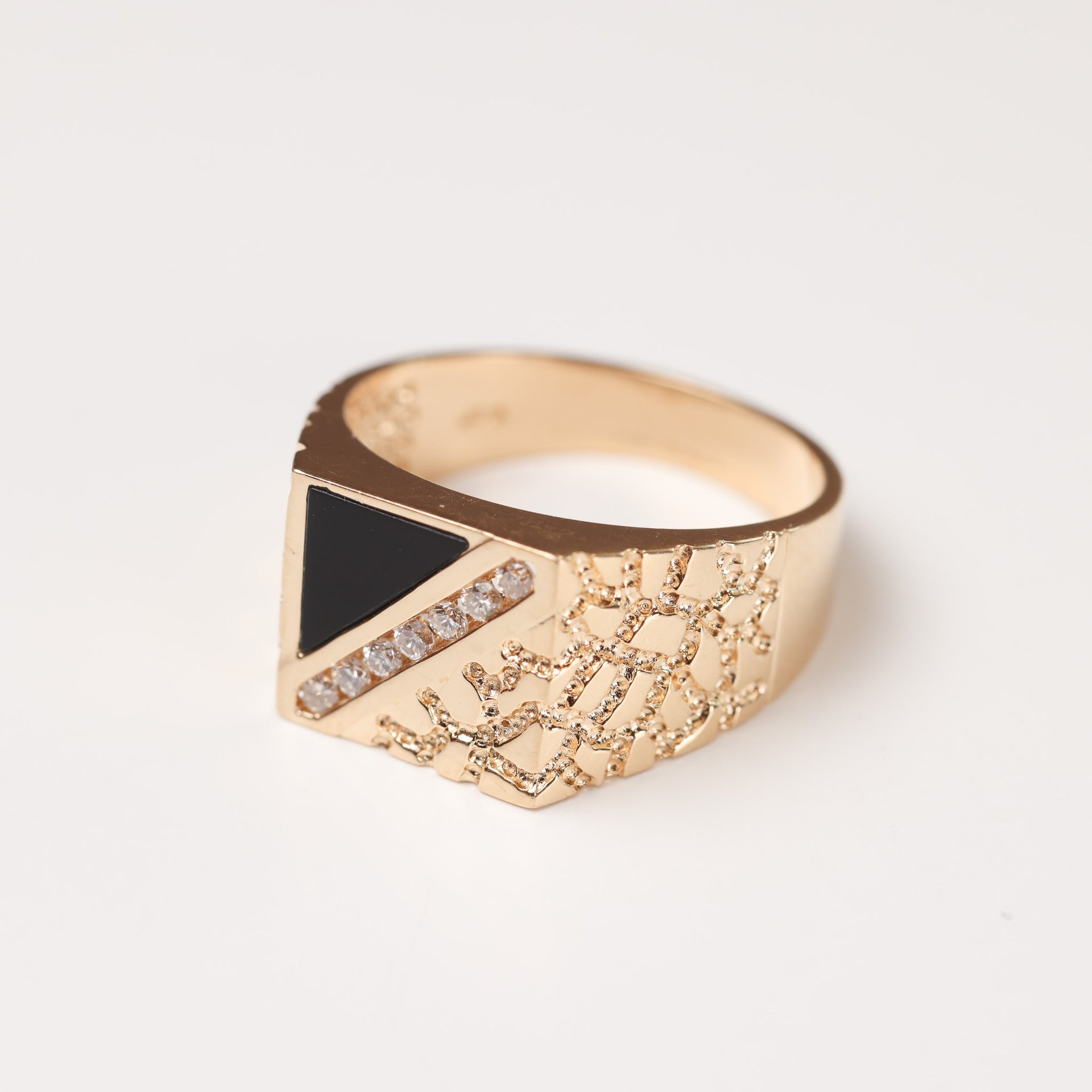 14 Karat Yellow Gold Diamond & Black Stone Ring Size 9.5